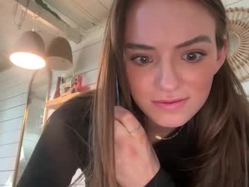 ellabellaaa__'s chat room