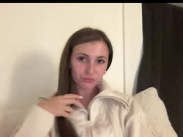 laylahlaylah1's chat room