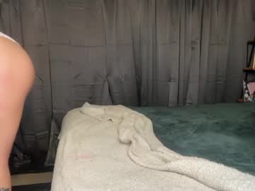 ella2sweet's chat room