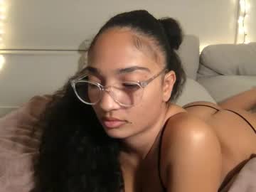 rosalinatoosexy's chat room