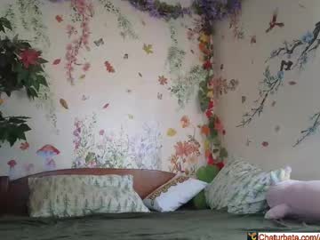 aliceriverscam's chat room