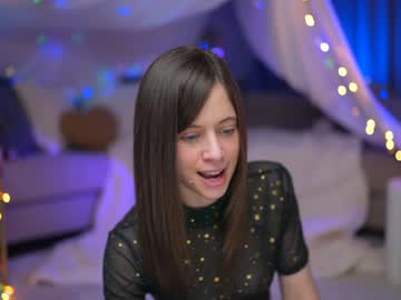 newchloe18's chat room