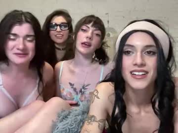 thelucydoll's chat room