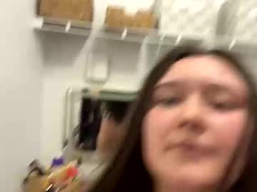 hiscommandherstage's chat room