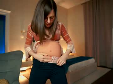 newchloe18's chat room