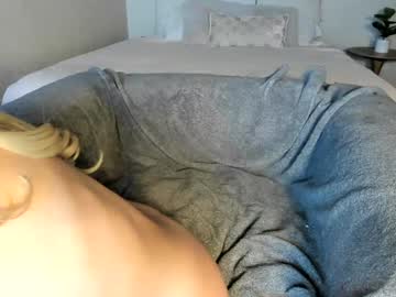 sexxylaurab's chat room