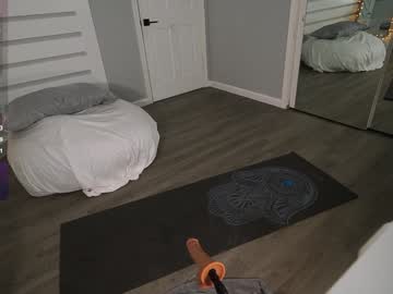 rosiebones's chat room