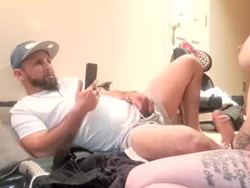 prettypinkie247's chat room