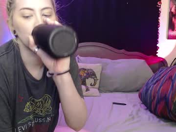 foxymalloryknoxy69's chat room