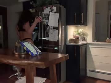 ttmarieee's chat room