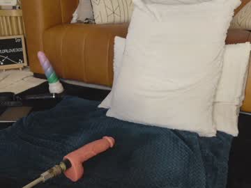 taylor_love_303's chat room