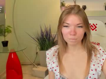 michafox's chat room