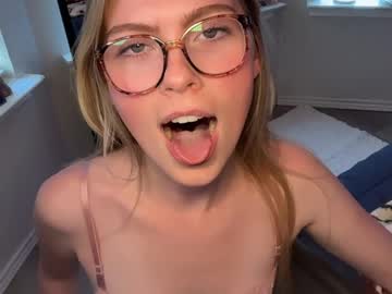 elliee81's chat room