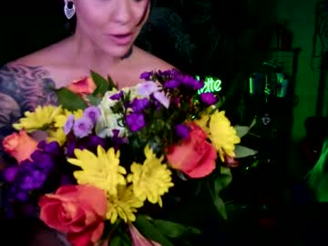 charlette_webb_xxx's chat room