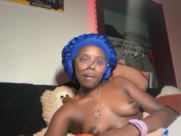 kinkycoupleinteracial's chat room