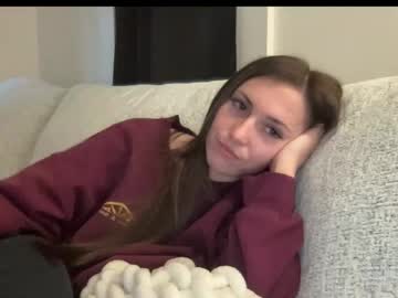 laylahlaylah1's chat room