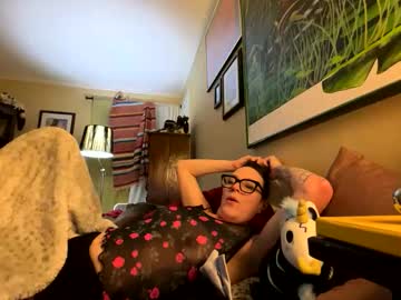 juneafterhours's chat room