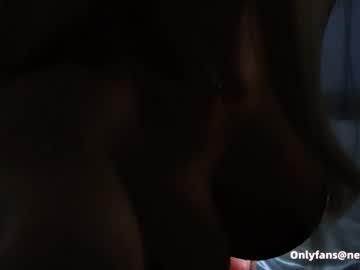 sunluscious's chat room