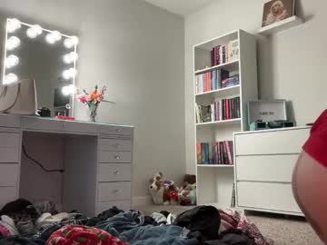 fantasyella's chat room