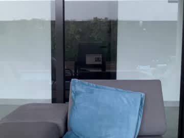 lolasinclairr's chat room