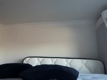 lunarose17's chat room