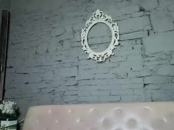 vixvixenn's chat room