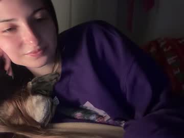 fantasyella's chat room