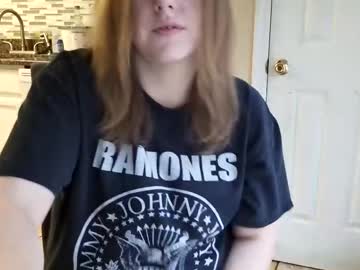 tinywithtiddies's chat room