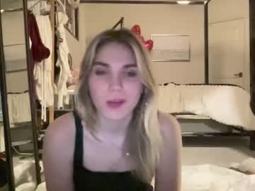 bellaxrxx's chat room