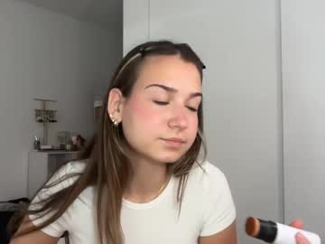 elenahere4u's chat room