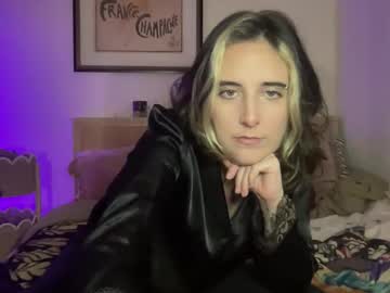 lill_daddysgirl's chat room