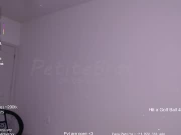 petitebrat's chat room