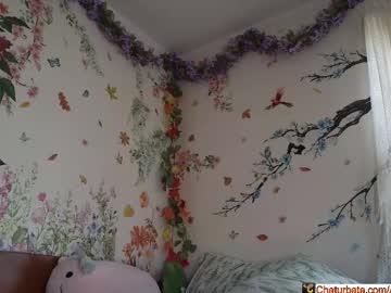 aliceriverscam's chat room