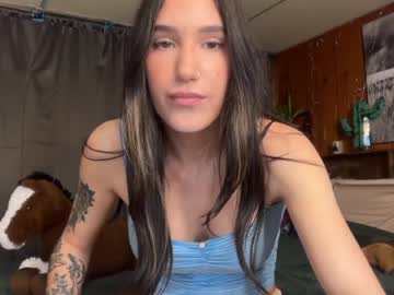 ella2sweet's chat room