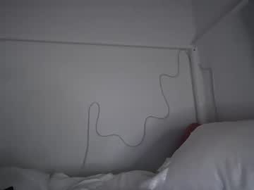 moanmuse's chat room