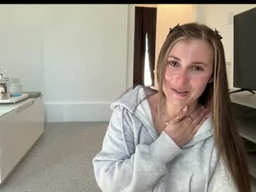 laylahlaylah1's chat room