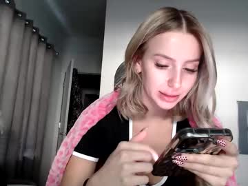 itsmealexisrae's chat room