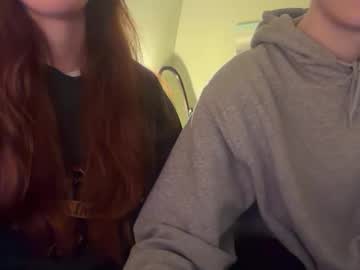 redheadandbigpeenar's chat room