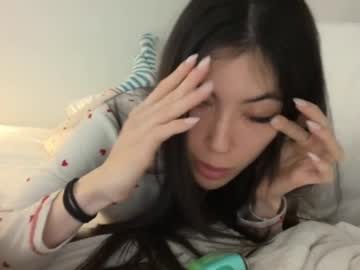 lilylustxoxo's chat room