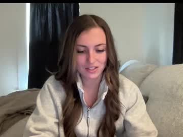 laylahlaylah1's chat room