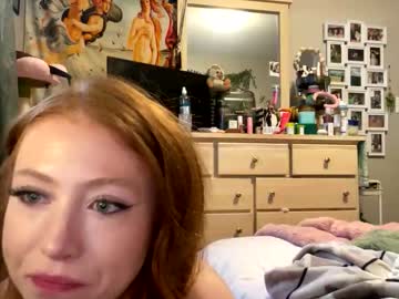 redgingersnapz's chat room