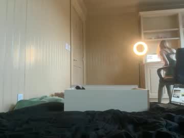 clairewalkerrr's chat room