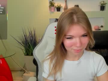 michafox's chat room