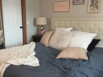 officiallyonlytams's chat room