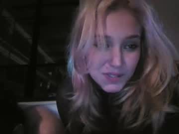 kittyandbat's chat room