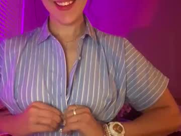 laineylifts's chat room