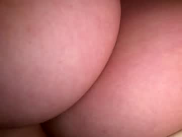 x_dreamgirl_x's chat room