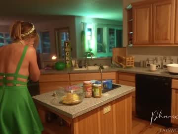 phoenix_taylor's chat room