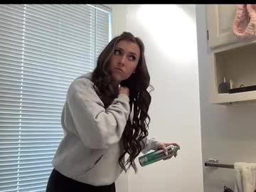 laylahlaylah1's chat room