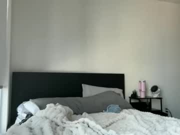 lightbluepufferfish's chat room